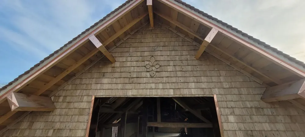 Bardeau de chataigner près de Bernay